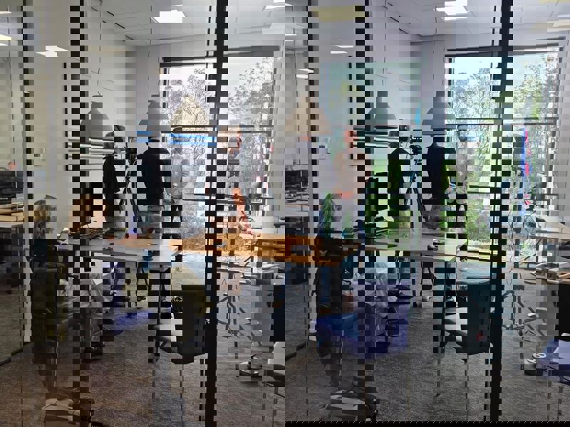 Willem Voor De Camera